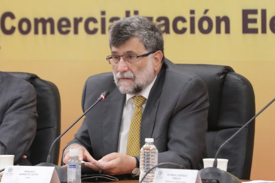Reforma Eléctrica de AMLO debe desecharse, asegura exrector de la UNAM