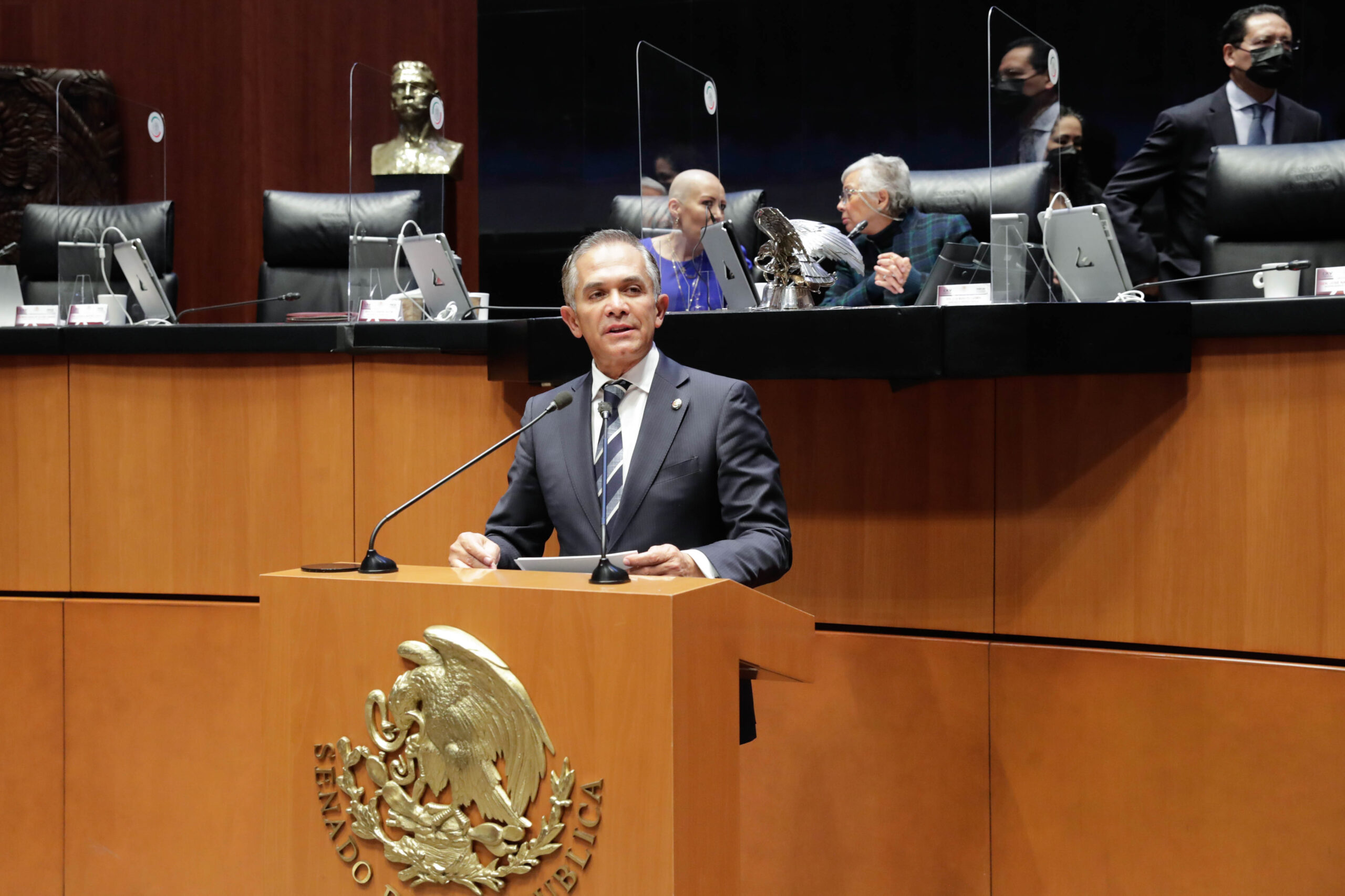 Presentan exhorto al Poder Ejecutivo de Veracruz, para derogar delito de ultrajes a la autoridad