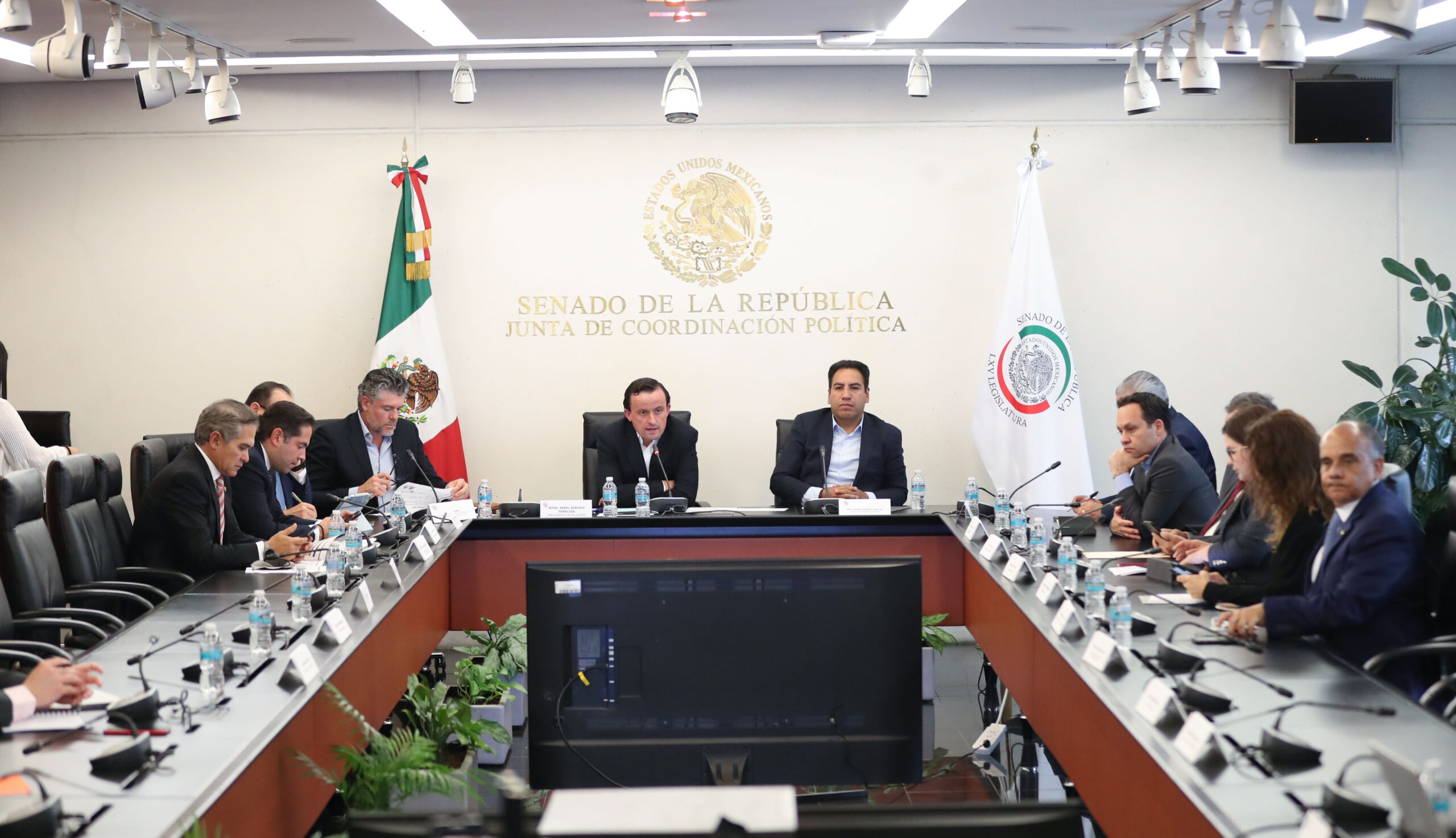 Analizan senadores y presidente de la Liga MX acciones en torno a seguridad en estadios
