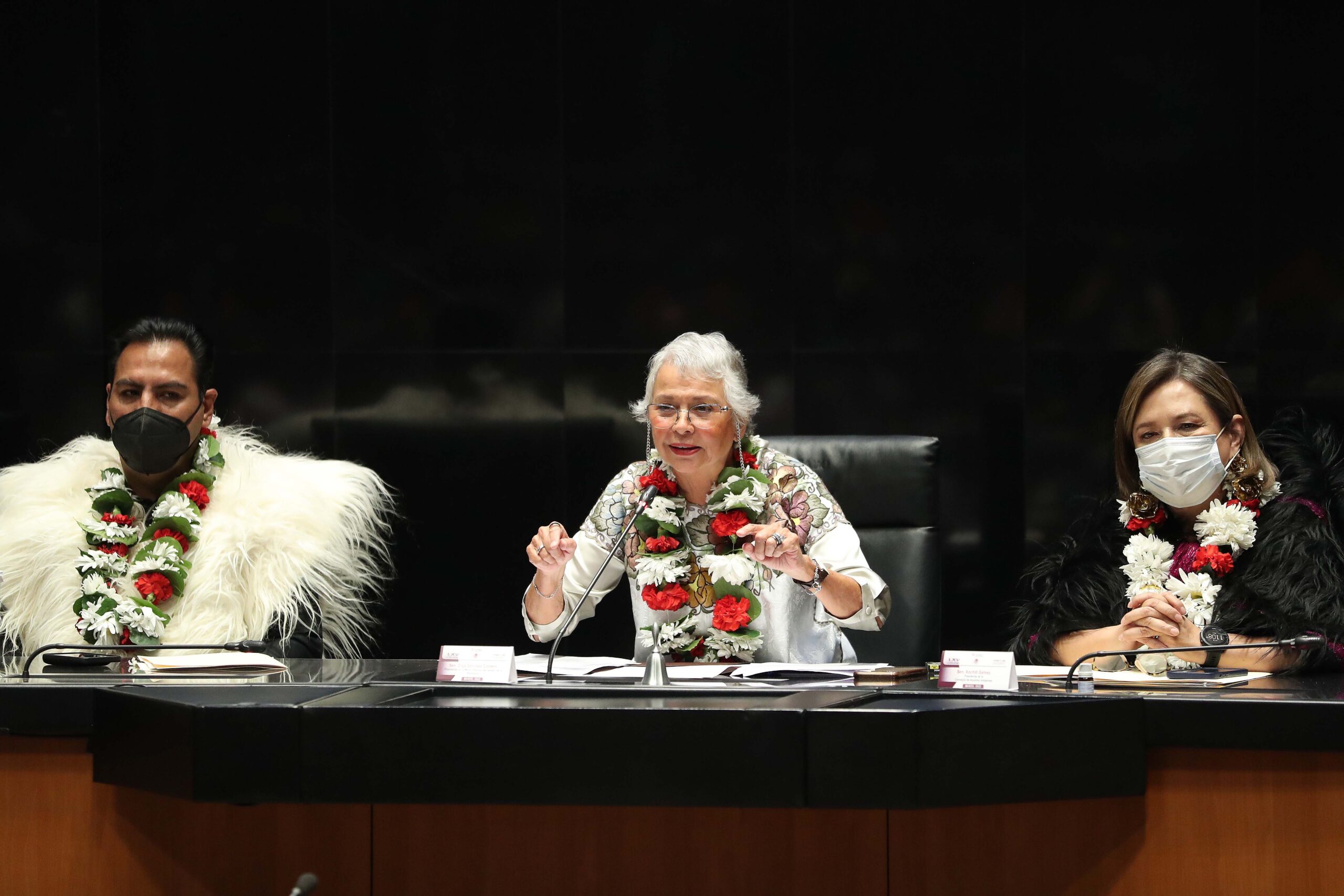 Inauguran en el Salón de Sesiones del Senado Primer Parlamento de las Mujeres Indígenas
