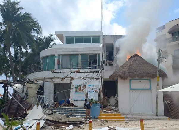 Explosión en restaurante de Playa del Carmen deja dos personas fallecidas