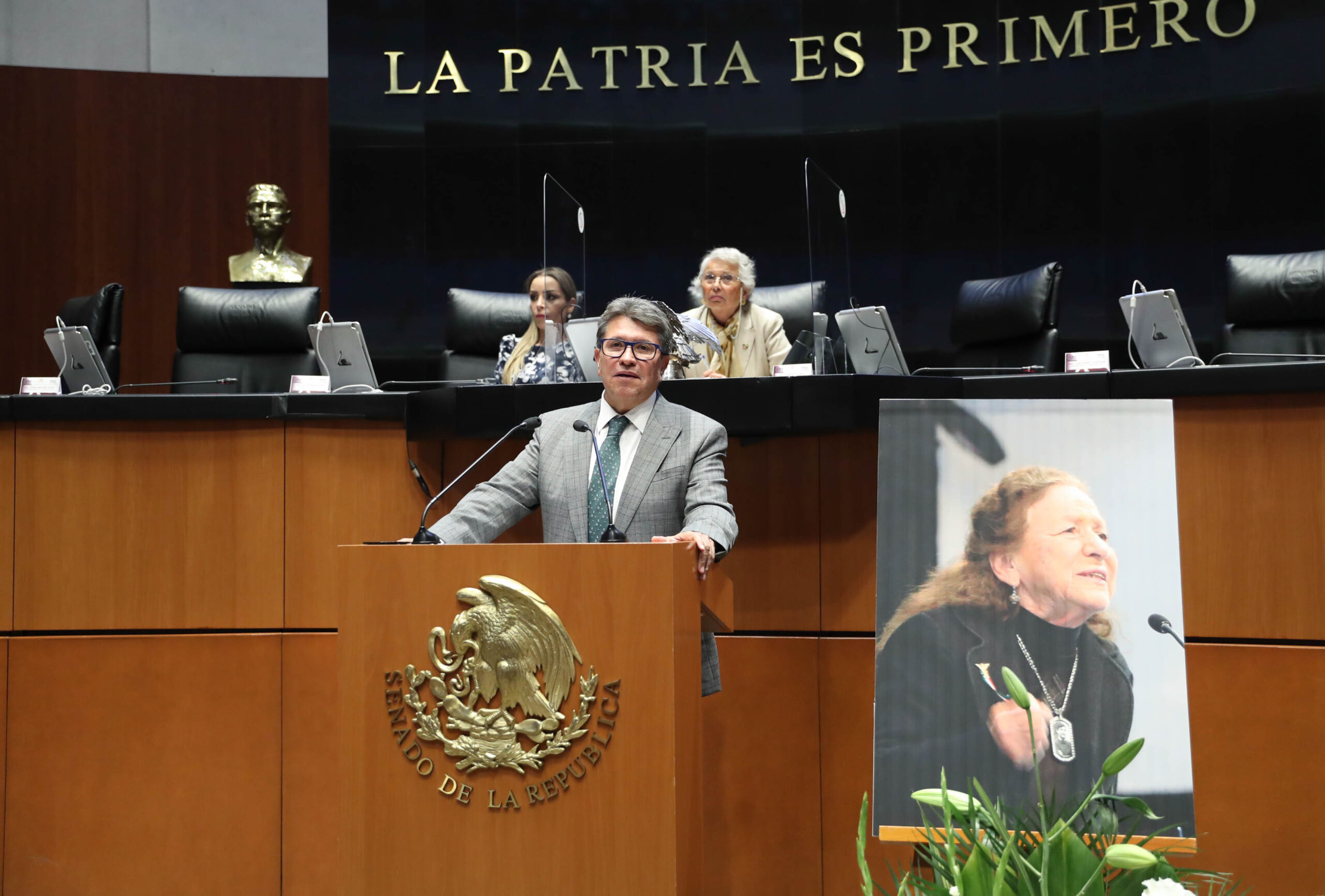 Homenaje a Rosario Ibarra de Piedra en el Pleno del Senado de República