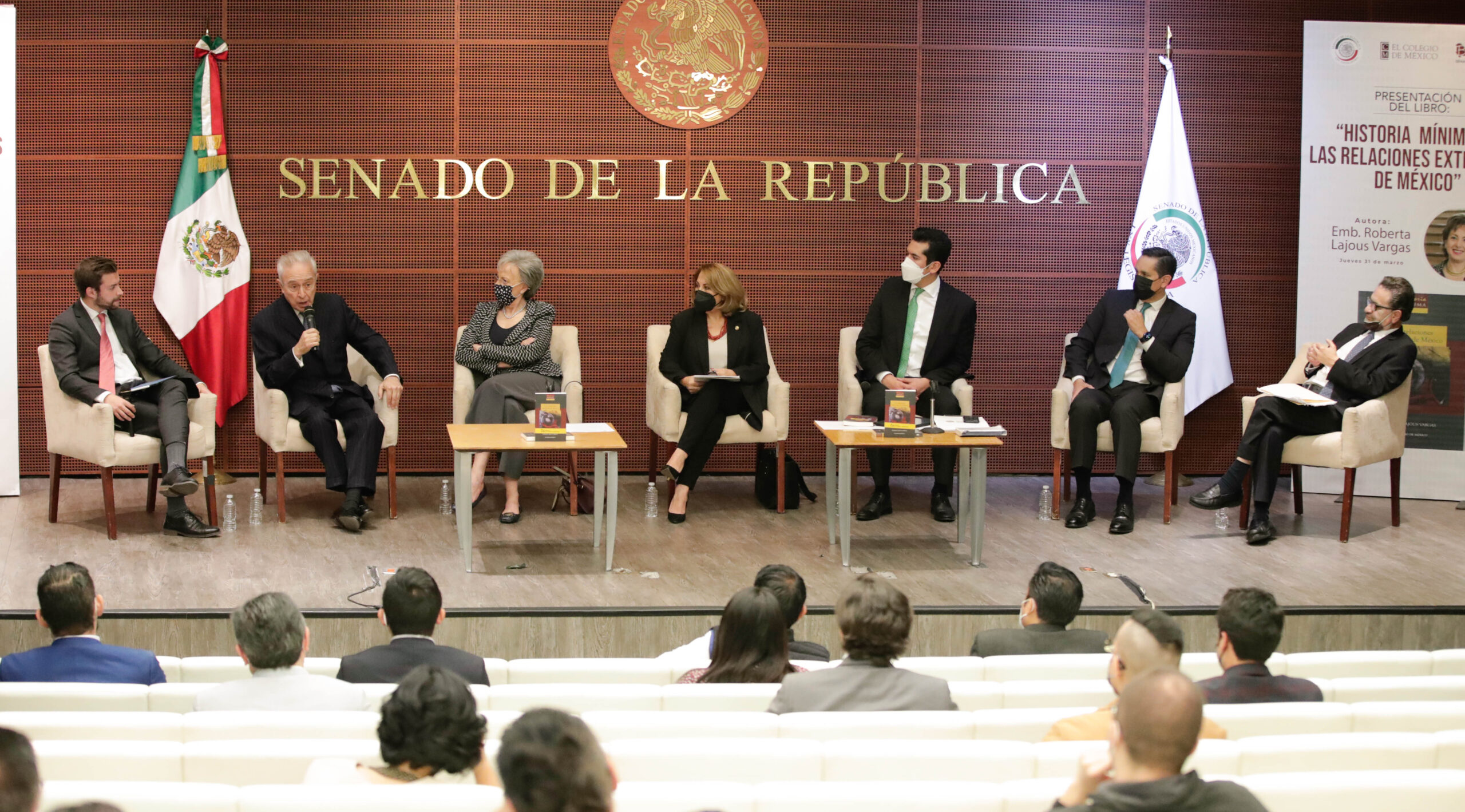 Presentan en el Senado “Historia mínima de las relaciones exteriores de México”, libro de Roberta Lajous