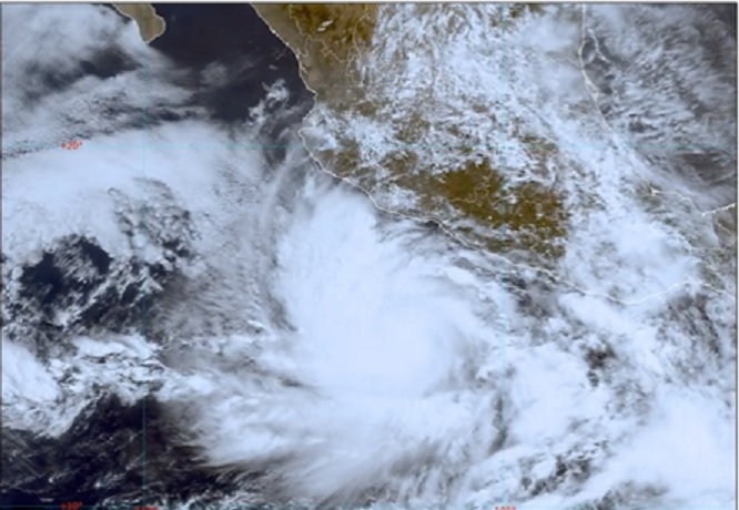 Blas se convierte en huracán categoría 1 en el Pacífico