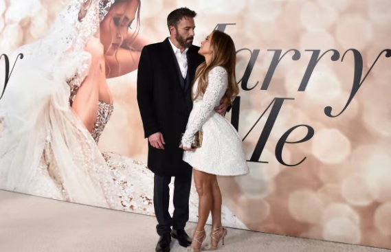 Jennifer López y Ben Affleck se casaron en Las Vegas, aseguran medios de EU