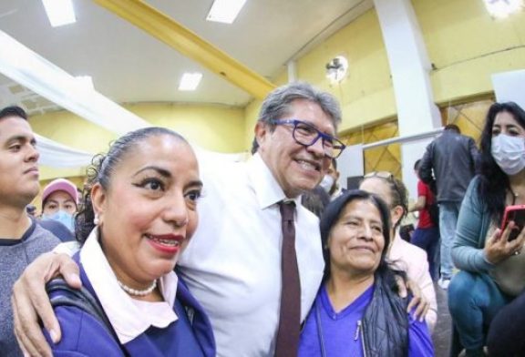 “Cuenten conmigo” dice Monreal a las mujeres