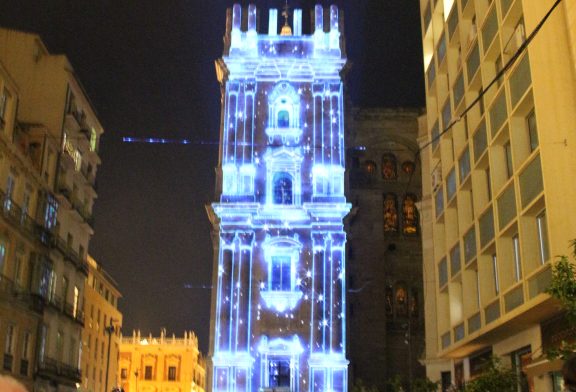 Los ángeles llegan al Centro de Málaga <strong>para desear felices fiestas decembrinas</strong>