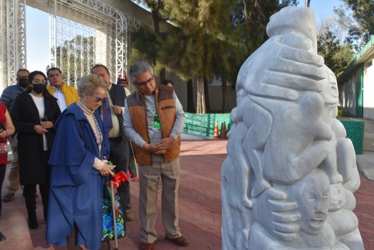 Recorrido escultórico en la UTN, con obra de Sylvia Rodríguez y Rello