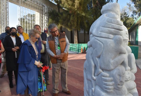 Recorrido escultórico en la UTN, con obra de Sylvia Rodríguez y Rello