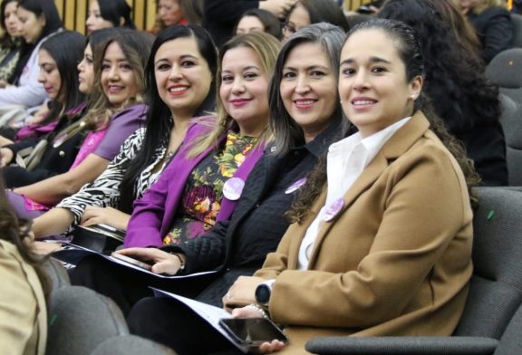 Participa IEEM en 70 aniversario del voto de la mujer en México