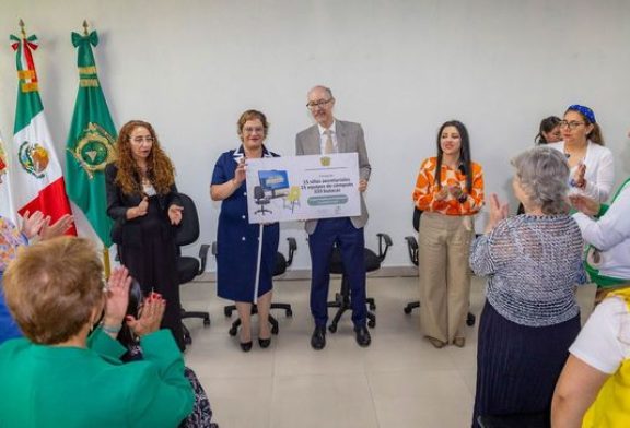 El rector Barrera Díaz entregó obras para beneficio de estudiantes en Cuautitlán Izcalli