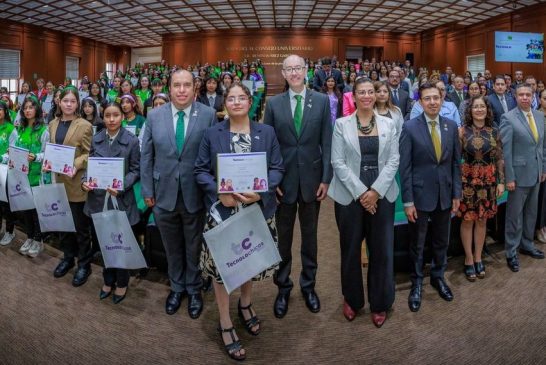 UAEMéx, promueve vocaciones profesionales entre estudiantado femenino