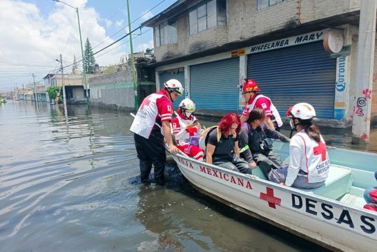 Brinda Cruz Roja Mexicana 2 mil 750 apoyos a la población afectada por inundación en Chalco