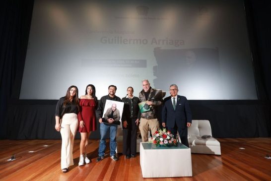 Inspira el escritor, director y guionista Guillermo Arriaga a estudiantado de la UAEMéx