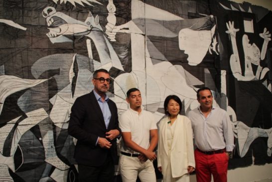 El artista Julio Anaya Cabandig presenta su versión del Guernica en Málaga