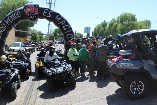Exitoso arranque de la 1a. Ruta Minera de Autos 4x4 y Cuatrimotos