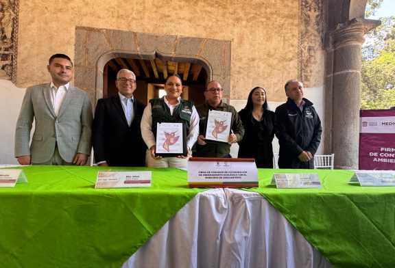 Firman convenio Zinacantepec y Medio Ambiiente sobre ordenamiento ecológico