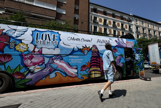 Bosska ofrece su arte a la manifestación LGTBIQ+ de Madrid