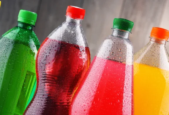 Acuerdan reducción del IEPS a bebidas 'light' para 2026