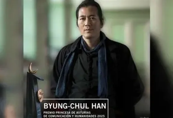 Byung-Chul Han, en los Premios Princesa de Asturias: “Nos hemos convertido en una herramienta del ‘smartphone’: nos usa a nosotros, y no al revés”