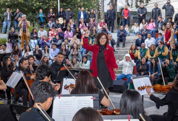 Ilumina el ÁSgora de Cénide la Orquesta Sinfónica Juvenil de la Universidad Autónoma del Estado de México (OSJUAEM)